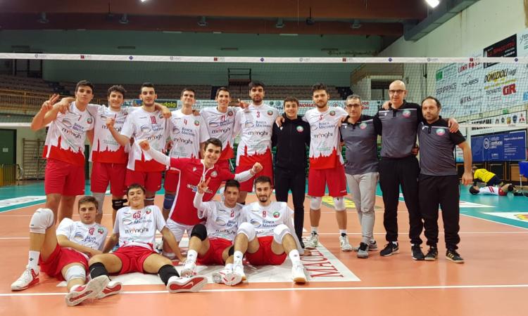 Bella prova della Banca Macerata in Serie C: battuta al tie-break la Frezzotti Trasporti Bella prova della Banca Macerata in Serie C: battuta al tie-break la Frezzotti Trasporti