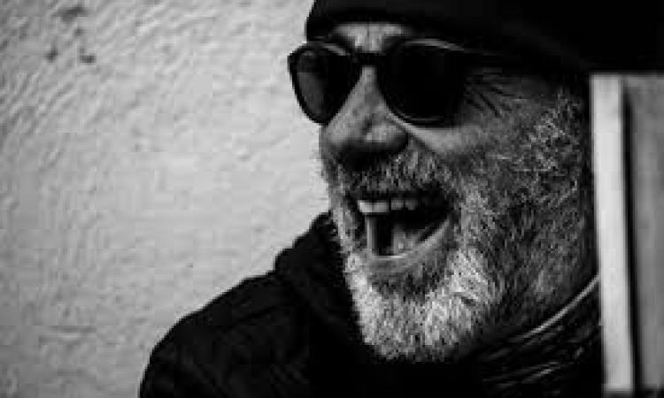 Porto Recanati, Parlare Futuro 2020: Franco Arminio ospite alla serata poetica "L'infinito senza farci caso" Porto Recanati, Parlare Futuro 2020: Franco Arminio ospite alla serata poetica "L'infinito senza farci caso"