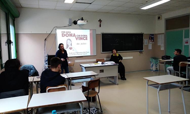 Civitanova, Donaction: il progetto sulla donazione di organi e tessuti fa tappa all’Itc Corridoni Civitanova, Donaction: il progetto sulla donazione di organi e tessuti fa tappa all’Itc Corridoni