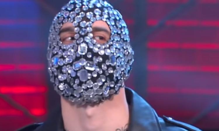 Corecom Marche contro la presenza di Junior Cally a Sanremo: "È intollerabile" Corecom Marche contro la presenza di Junior Cally a Sanremo: "È intollerabile"