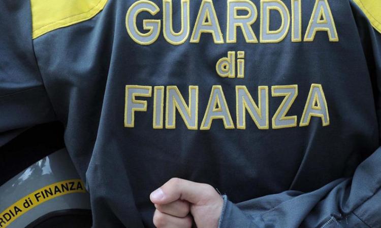 Immigrazione clandestina, "illecito utilizzo del click day decreto flussi": arresti anche nelle Marche