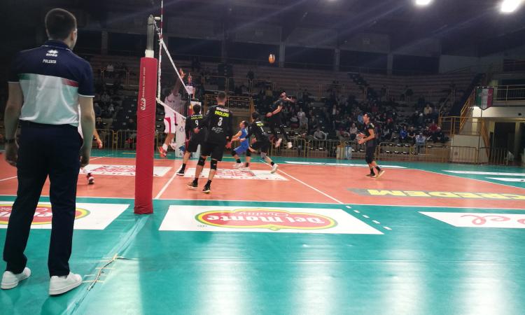 Volley, alla Paoloni Macerata non riesce la rimonta: Bari si impone in quattro set