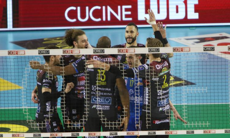 Alla Lube basta un'ora: Verona dominata in tre set Alla Lube basta un'ora: Verona dominata in tre set