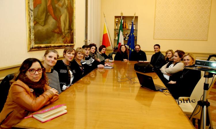 Civitanova, al via il primo tavolo con l'infanzia: confronto sulle tematiche dei minori Civitanova, al via il primo tavolo con l'infanzia: confronto sulle tematiche dei minori