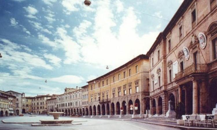 San Severino, aperture straordinarie all'ufficio Servizi Sociali per le nuove domande Cas