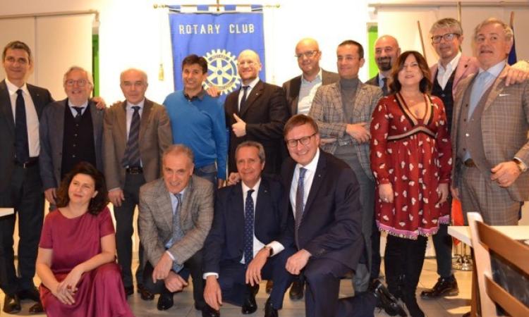 Recanati, "Viaggio nella Bellezza": presentato il libro che attraversa i luoghi della Via Lauretana Recanati, "Viaggio nella Bellezza": presentato il libro che attraversa i luoghi della Via Lauretana