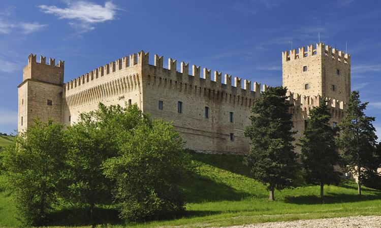 "Innamorati al Castello": un incantevole San Valentino a Tolentino