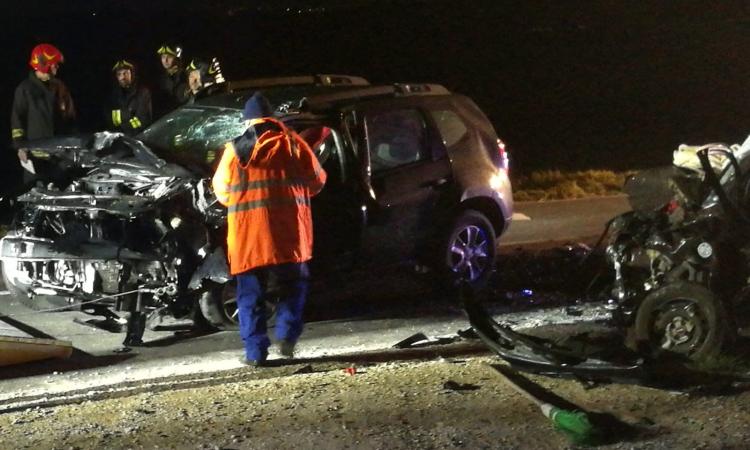 Montefano, tremendo schianto tra due auto lungo la Provinciale: tre feriti al pronto soccorso (FOTO e VIDEO)