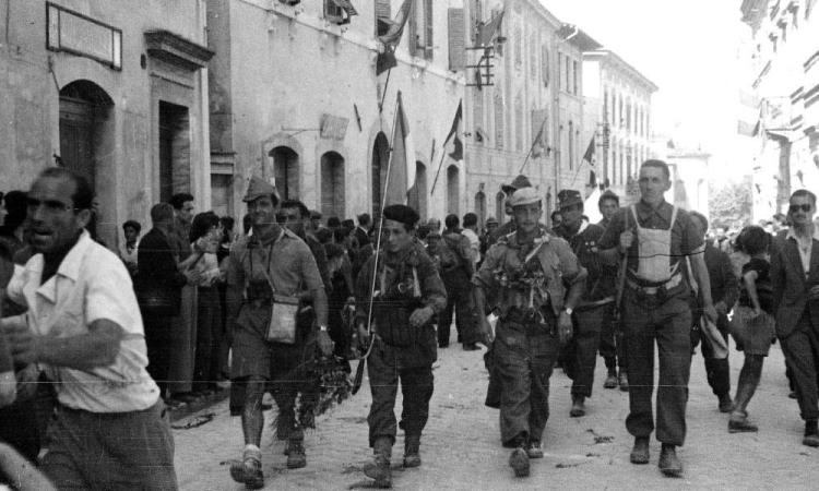 Tolentino, si è spento Enzo Angeli: addio a un altro eroe della Resistenza Tolentino, si è spento Enzo Angeli: addio a un altro eroe della Resistenza