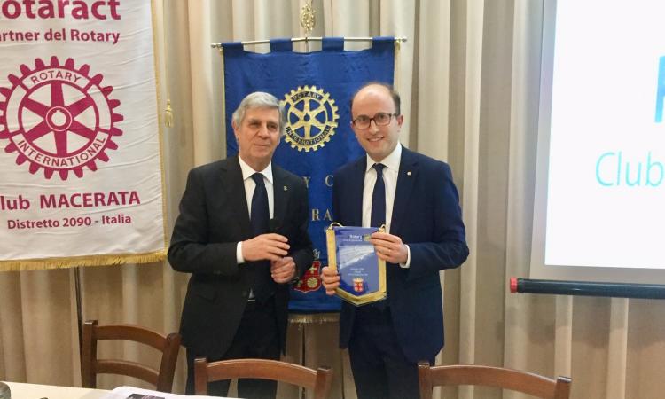 Luigiaurelio Pomante nuovo socio del Rotary Club di Macerata Luigiaurelio Pomante nuovo socio del Rotary Club di Macerata