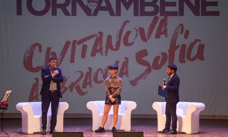 Civitanova, il Teatro Rossini abbraccia la "sua" Sofia Tornambene (FOTO) Civitanova, il Teatro Rossini abbraccia la "sua" Sofia Tornambene (FOTO)