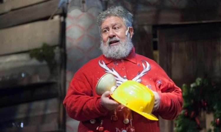 San Severino Teatri: "Parenti serpenti" al Feronia con Lello Arena