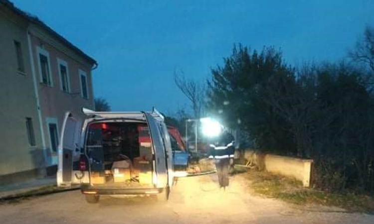Tolentino, forte odore di gas in contrada Rotondo: individuato e sistemato il guasto Tolentino, forte odore di gas in contrada Rotondo: individuato e sistemato il guasto