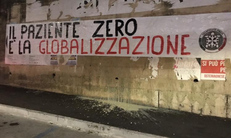 Macerata, “Il paziente zero è la globalizzazione”, striscione di CasaPound sul Coronavirus