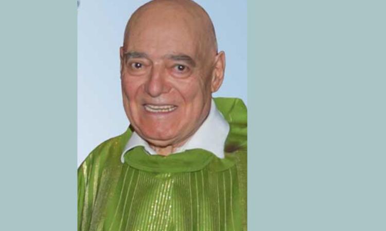 Recanati in lutto per la scomparsa di don Salvatore Paparoni: aveva 88 anni Recanati in lutto per la scomparsa di don Salvatore Paparoni: aveva 88 anni