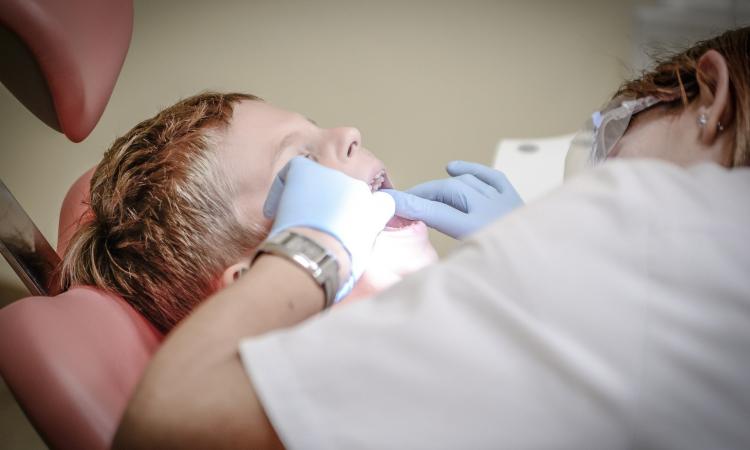 Risarcimento danni per errore del dentista: quando e come può essere richiesto