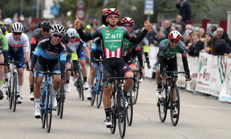 Civitanova, il veneto Enrico Zanoncello sul podio più alto del Gran Premio dell’Industria Civitanova, il veneto Enrico Zanoncello sul podio più alto del Gran Premio dell’Industria