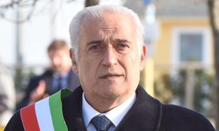 Porto Recanati, altri tre inquilini dell'Hotel House positivi al coronavirus: lo annuncia il sindaco Porto Recanati, altri tre inquilini dell'Hotel House positivi al coronavirus: lo annuncia il sindaco