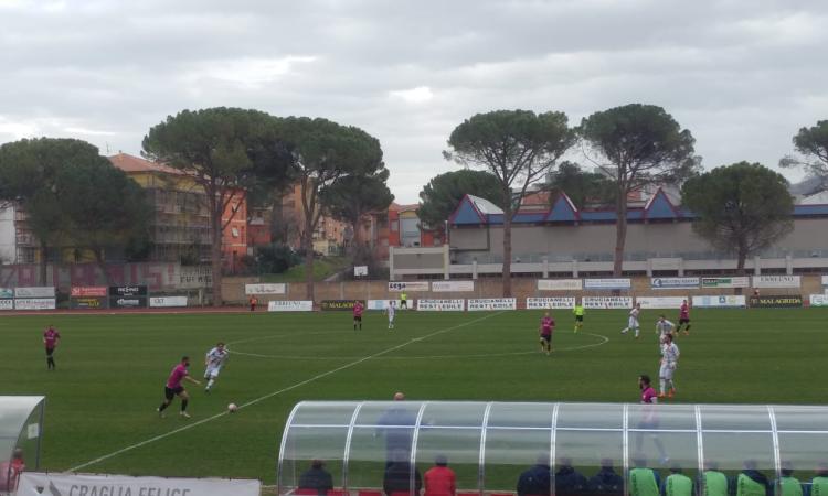 Calcio serie D, rinviati tutti gli incontri del girone F