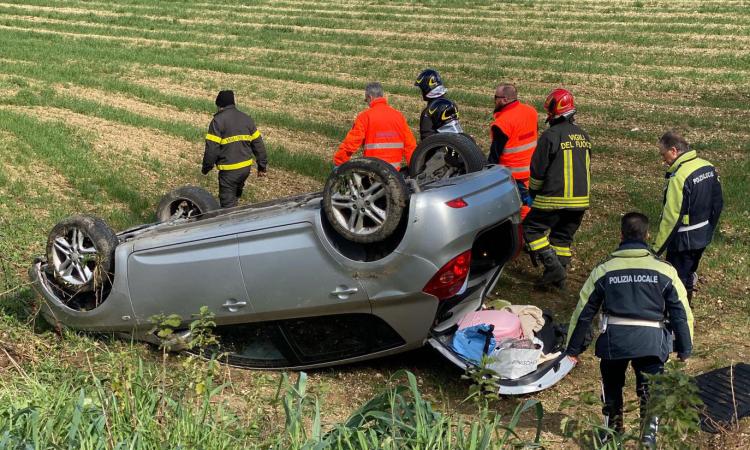 Incidenti stradali, nel 2019 più feriti e più morti nel Maceratese: 1 caso su 4 è colpa del cellulare