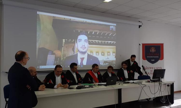 Coronavirus, Unicam: discussione di laurea in streaming e lezioni telematiche Coronavirus, Unicam: discussione di laurea in streaming e lezioni telematiche