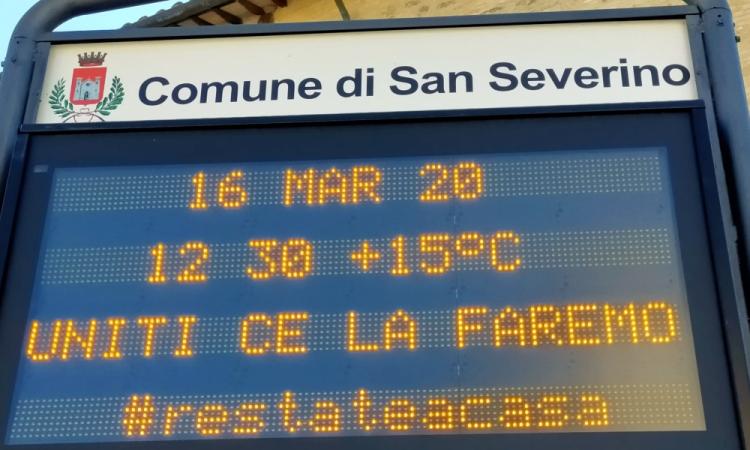 San Severino, nei segnali infocittà l'invito "#restateacasa"