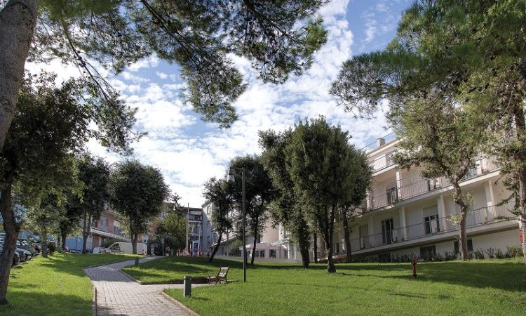 Civitanova, dal Covid-Hospital a Villa Pini: tampone ai pazienti trasferiti, reparto isolato