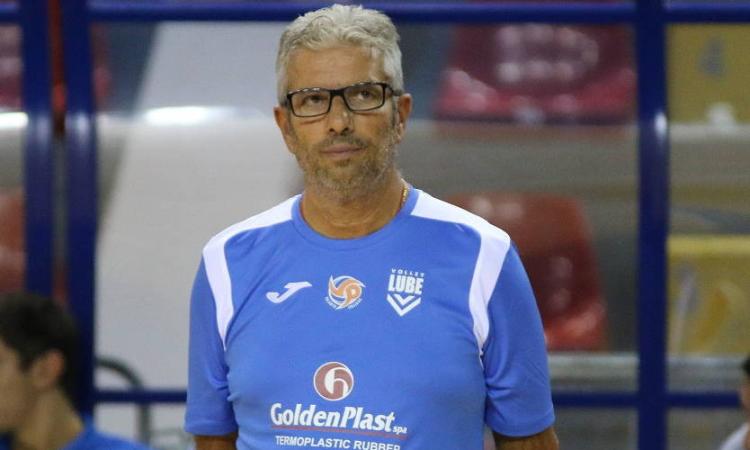 GoldenPlast Civitanova, la stagione è a un bivio, coach Rosichini: " Non sarà facile portare a termine il campionato" GoldenPlast Civitanova, la stagione è a un bivio, coach Rosichini: " Non sarà facile portare a termine il campionato"