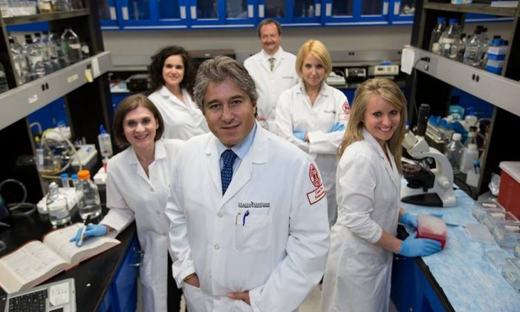 INTERVISTA - Covid-19, il professor Giordano: "Ritorno alla normalità grazie ai vaccini: le varianti non fanno paura. Vi spiego cosa sta accadendo in Europa..." INTERVISTA - Covid-19, il professor Giordano: "Ritorno alla normalità grazie ai vaccini: le varianti non fanno paura. Vi spiego cosa sta accadendo in Europa..."