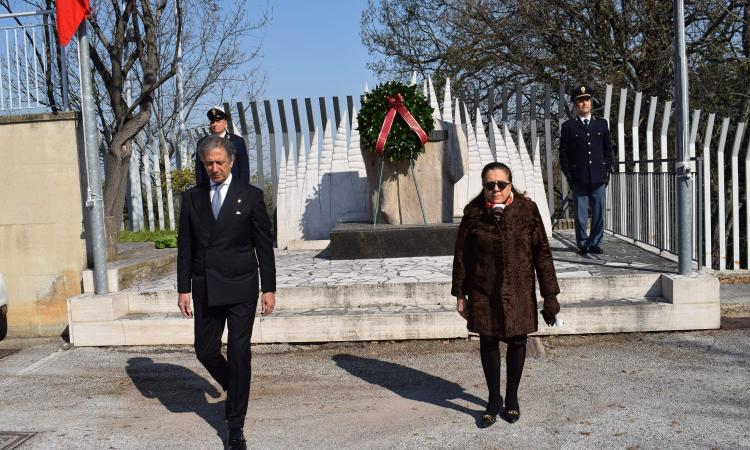 168° anniversario della fondazione della Polizia di Stato, Pignataro: "Dedicato a medici e personale sanitario" (FOTO)