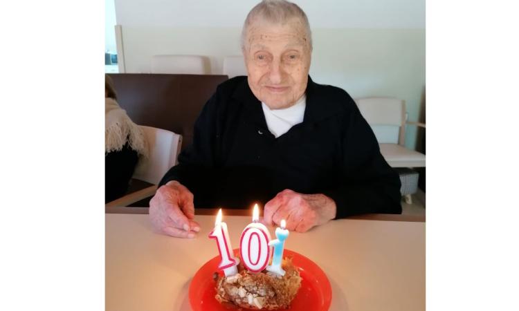 Appignano, festeggia 101 anni alla casa di riposo uno dei cittadini più longevi Appignano, festeggia 101 anni alla casa di riposo uno dei cittadini più longevi