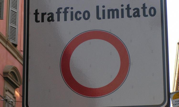 Macerata, consegne a domicilio possibili anche nella ZTL
