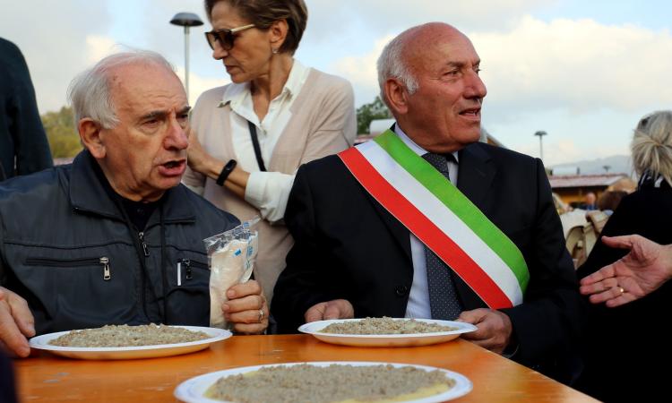 Lo speciale legame tra Don Peppe e la comunità di Muccia: il ricordo del Sindaco Mario Baroni (FOTO)