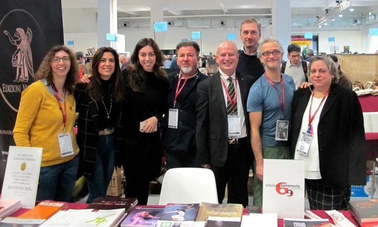 Giornata Mondiale del libro: le ripercussioni dell'emergenza Covid-19 su piccoli editori della Marche Giornata Mondiale del libro: le ripercussioni dell'emergenza Covid-19 su piccoli editori della Marche