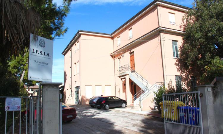Civitanova: interventi di miglioramento per l'Ipsia "Corridoni": 565.000 euro di lavori Civitanova: interventi di miglioramento per l'Ipsia "Corridoni": 565.000 euro di lavori