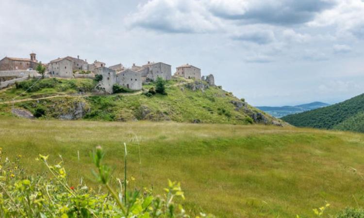 San Severino, rassegna "A passeggio per la città": alla scoperta del borgo di Elcito San Severino, rassegna "A passeggio per la città": alla scoperta del borgo di Elcito