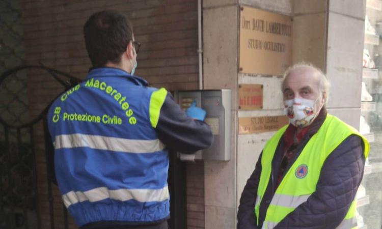Macerata, consegnate 26mila mascherine negli ultimi due giorni Macerata, consegnate 26mila mascherine negli ultimi due giorni