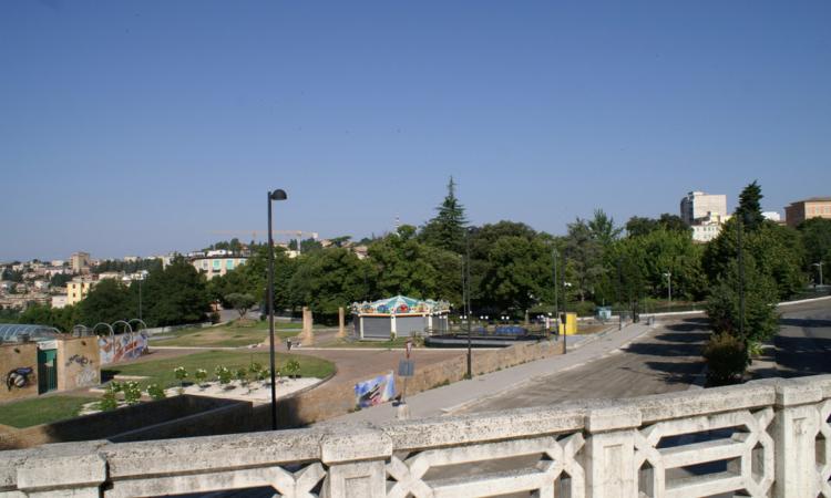 Macerata, dal 4 maggio riaprono parchi e aree verdi: no le aree gioco per bambini