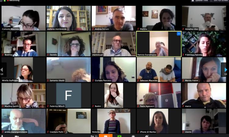 "Macerata città dei bambini": al via i tavoli di progettazione tra Comune e 40 associazioni "Macerata città dei bambini": al via i tavoli di progettazione tra Comune e 40 associazioni