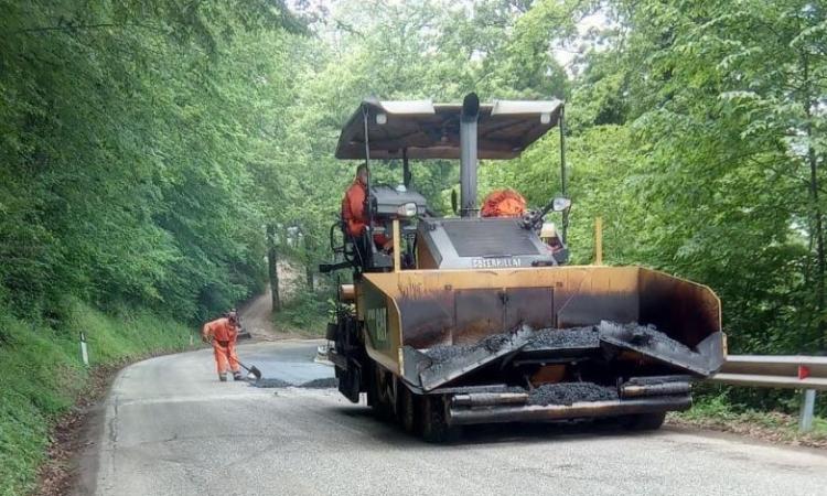 Strada Provinciale “Castelraimondo - Camerino”:  ultimati i lavori di asfaltatura