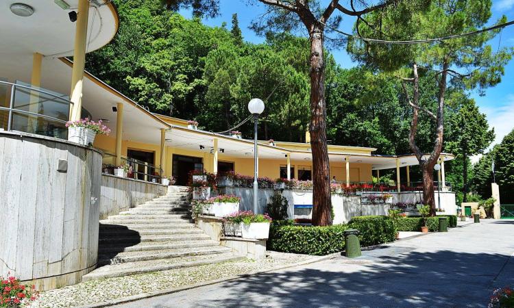 Tolentino, lo stabilimento termale di Santa Lucia riapre dal 3 giugno Tolentino, lo stabilimento termale di Santa Lucia riapre dal 3 giugno