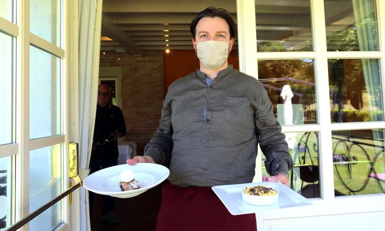 Camerino, Villa Fornari riparte: "tutti contribuiscano affinché questo territorio diventi un'attrattiva turistica" (VIDEO e FOTO) Camerino, Villa Fornari riparte: "tutti contribuiscano affinché questo territorio diventi un'attrattiva turistica" (VIDEO e FOTO)