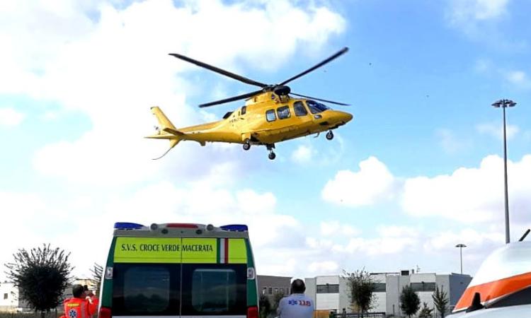 Urbisaglia, incidente sul lavoro: uomo cade da oltre 5 metri, trasportato a Torrette in codice rosso Urbisaglia, incidente sul lavoro: uomo cade da oltre 5 metri, trasportato a Torrette in codice rosso