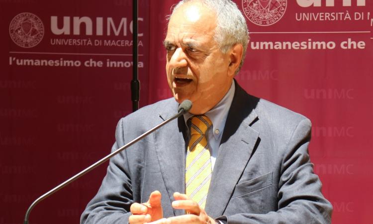 Verità e giustizia per Giulio Regeni: l'appello del rettore Unimc Adornato Verità e giustizia per Giulio Regeni: l'appello del rettore Unimc Adornato