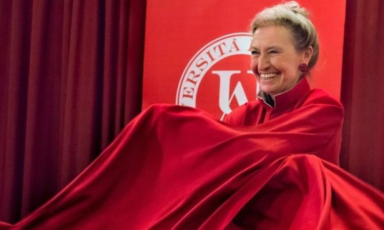 Rinascimento Marchigiano all'epoca del Covid: appuntamento estivo con "Non una Voce Sola". La Regina Barbara Alberti incontra il pubblico a Porto Sant'Elpidio. Rinascimento Marchigiano all'epoca del Covid: appuntamento estivo con "Non una Voce Sola". La Regina Barbara Alberti incontra il pubblico a Porto Sant'Elpidio.