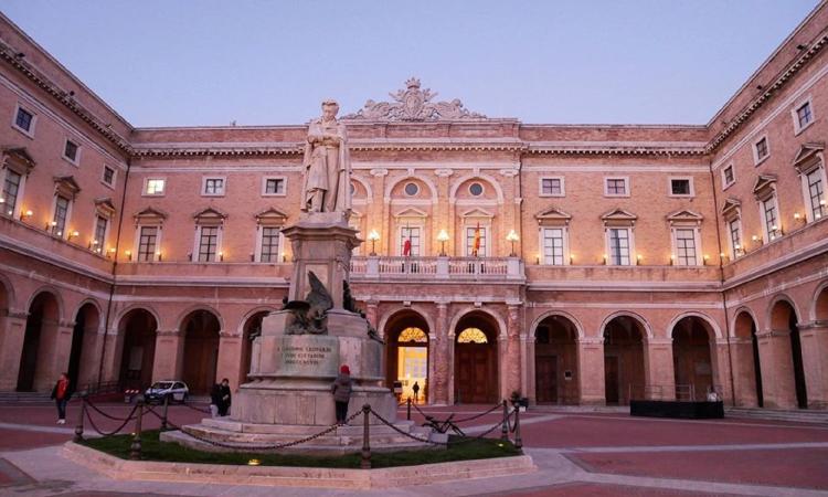 "Recanati produce", la Giunta Comunale incontra i Sindacati ad un tavolo di confronto digitale "Recanati produce", la Giunta Comunale incontra i Sindacati ad un tavolo di confronto digitale