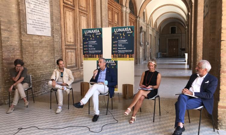 Recanati, tornano gli eventi live di Lunaria: tra gli ospiti Niccolò Fabi e gli Stadio Recanati, tornano gli eventi live di Lunaria: tra gli ospiti Niccolò Fabi e gli Stadio