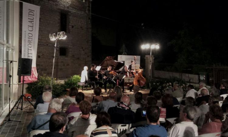 Serrapetrona, Palazzo Claudi apre il suo cortile per ospitare l'ottavo "Festival d’Estate"