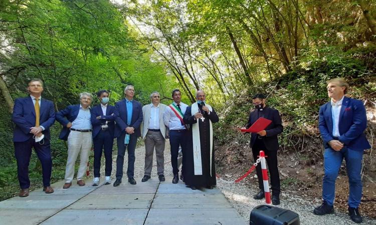 Pieve Torina, inaugurata la nuova pista ciclopedonale dedicata a Luigi Gentilucci (FOTO)