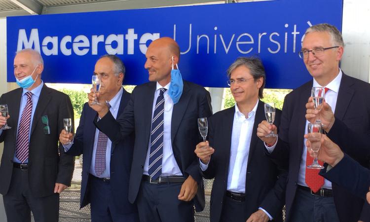 Taglio del nastro per "Macerata Università": la stazione ferroviaria dedicata agli studenti UNIMC Taglio del nastro per "Macerata Università": la stazione ferroviaria dedicata agli studenti UNIMC